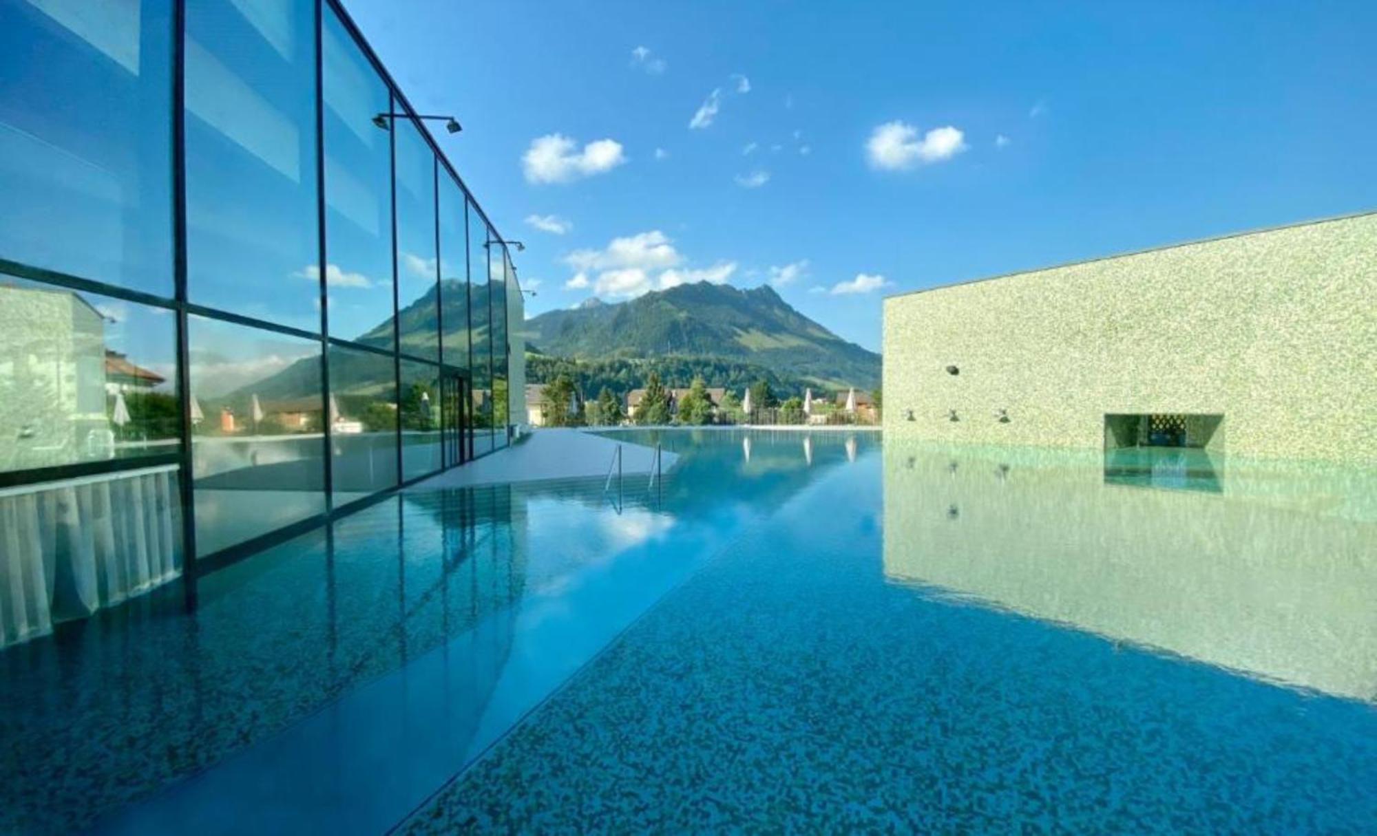 Hotel Rallye & Entrees Aux Bains De La Gruyere Bulle Exterior photo